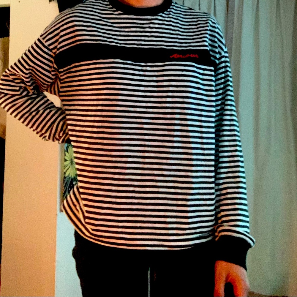 Black and white Long sleeve “amour” shirt